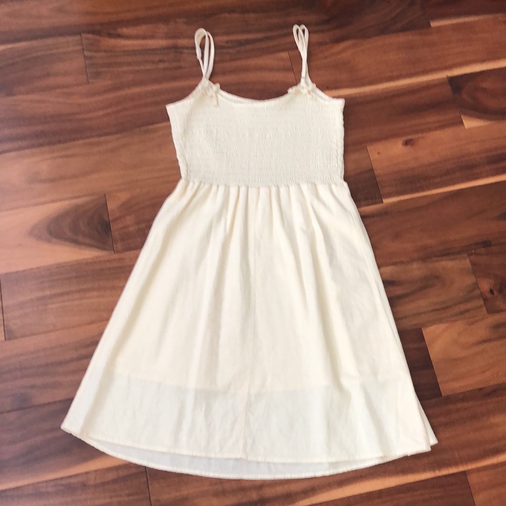 BRANDY MELVILLE PALE YELLIW SMOCKED TOP COTTON LINED DRESS OS - Picture 2 of 9